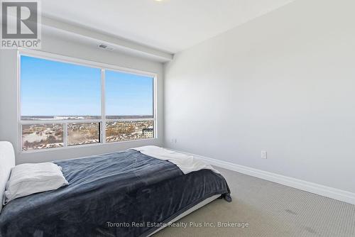 1109 - 260 Villagewalk Boulevard, London North, ON - Indoor Photo Showing Bedroom