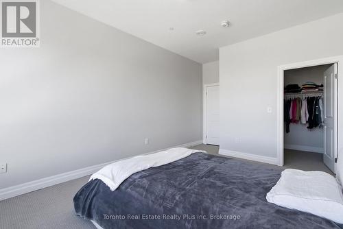 1109 - 260 Villagewalk Boulevard, London North, ON - Indoor Photo Showing Bedroom
