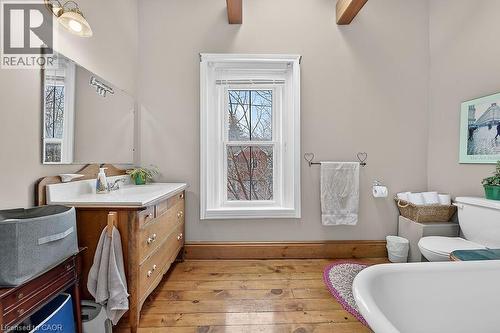 149 Argyle Street N, Caledonia, ON - Indoor Photo Showing Bathroom