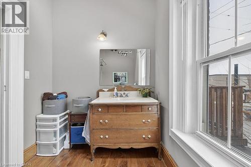 149 Argyle Street N, Caledonia, ON - Indoor