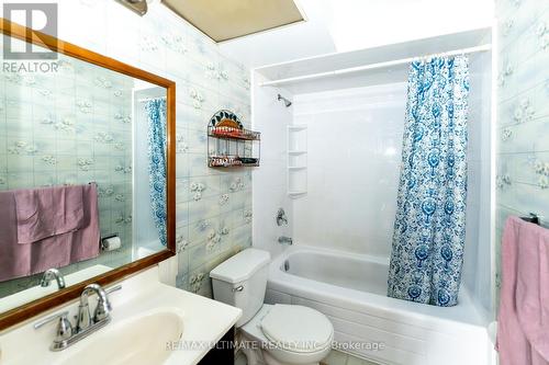 3314 Strabane Drive, Mississauga, ON - Indoor Photo Showing Bathroom