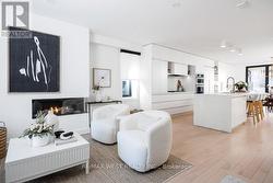 424 CLENDENAN AVENUE  Toronto, ON M6P 2X6