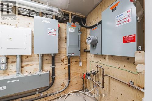 1127 Main Street E, Hamilton, ON 