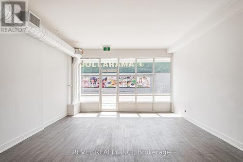 1127 Main Street E, Hamilton, ON 