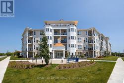402 - 50 LAKEBREEZE DRIVE  Clarington (Newcastle), ON L1B 0V9