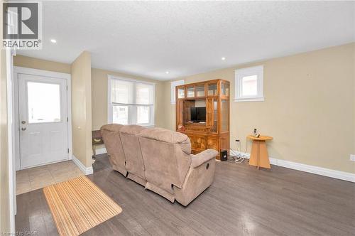 246 Ottawa Street S, Hamilton, ON - Indoor Photo Showing Other Room