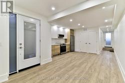 BSMT - 88 LINDSEY AVENUE  Toronto, ON M6H 1E3