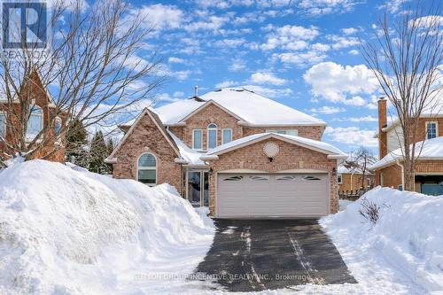 10 GORDON COURT  Barrie, ON L4N 7A4