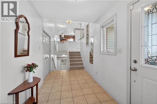 4 Hunter Road, Grimsby, ON - Indoor Photo Showing Other Room