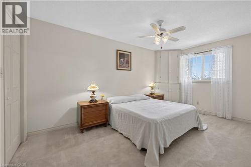 4 Hunter Road, Grimsby, ON - Indoor Photo Showing Bedroom