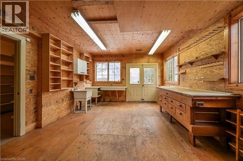 4 Hunter Road, Grimsby, ON - Indoor