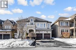 24 HAYWOOD DRIVE  Brampton, ON L6X 0W1