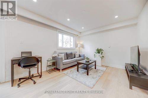 4023 Bishopstoke Lane, Mississauga, ON - Indoor