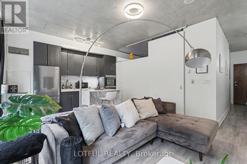 201 - 383 Cumberland Street, Ottawa, ON - Indoor