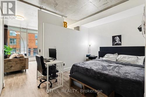 201 - 383 Cumberland Street, Ottawa, ON - Indoor Photo Showing Bedroom