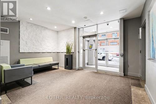 201 - 383 Cumberland Street, Ottawa, ON - Indoor Photo Showing Other Room