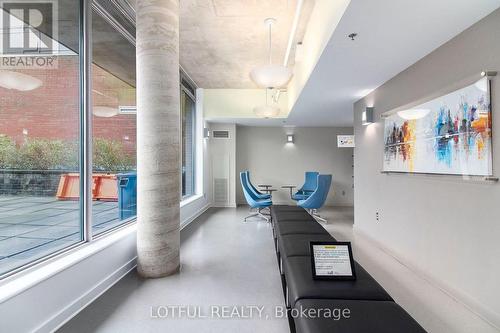 201 - 383 Cumberland Street, Ottawa, ON - Indoor