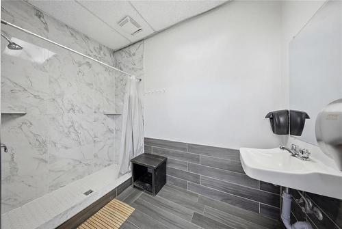 686 Springfield Road, Winnipeg, MB 