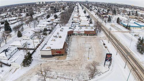 686 Springfield Road, Winnipeg, MB 