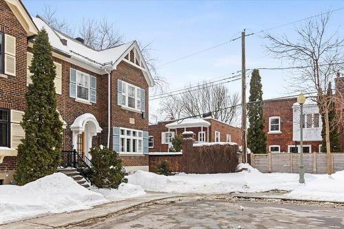 Rue - 14 Place Parkman, Westmount, QC - Outdoor With Facade