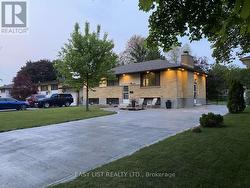 1188 PORTLAND STREET  London East, ON N5V 2L3