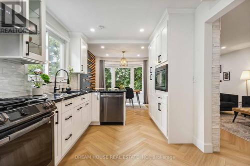 1430 PALMETTO DRIVE  Oshawa, ON L1K 1N2