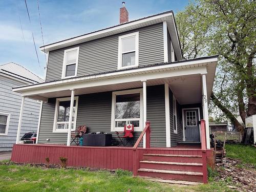29 Wellington Street  Amherst, NS B4H 2J4