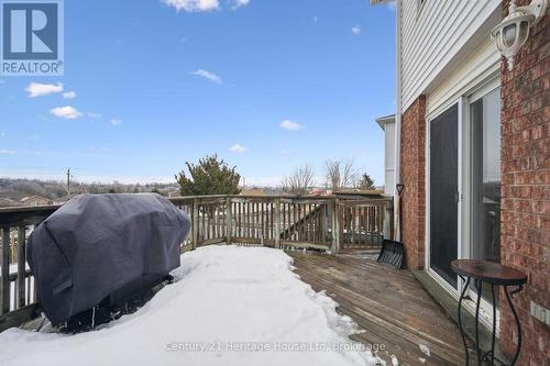 425 Misty Crescent, Kitchener, ON - Outdoor With Exterior