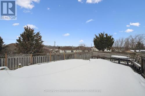 425 Misty Crescent, Kitchener, ON - Outdoor