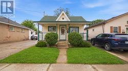 44 CURTIS STREET  Brantford, ON N3S 5C1