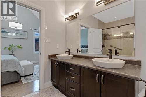 43 Freure Drive, Cambridge, ON - Indoor Photo Showing Bathroom