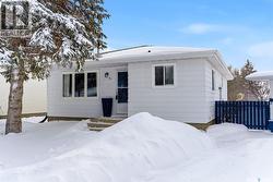 10 Bligh BAY  Regina, SK S4X 1R4