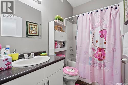 3930 33Rd Street W, Saskatoon, SK - Indoor Photo Showing Bathroom