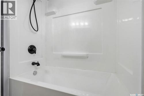 1909 Montreal Street, Regina, SK - Indoor Photo Showing Bathroom