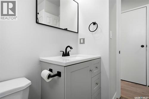 1909 Montreal Street, Regina, SK - Indoor Photo Showing Bathroom