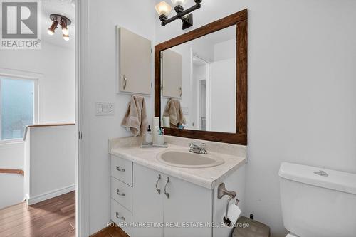 104 Bannerhill, Ottawa, ON - Indoor Photo Showing Bathroom