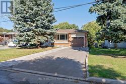UPPER - 32 GATESVIEW AVENUE  Toronto, ON M1J 3G5