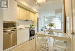 B1505 - 50 UPPER MALL WAY  Vaughan, ON L4J 0L8