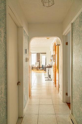 Corridor - 101 Rue Decelles, Granby, QC - Indoor Photo Showing Other Room