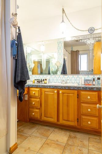 Salle de bains - 101 Rue Decelles, Granby, QC - Indoor