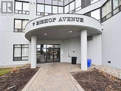 903 - 7 BISHOP AVENUE  Toronto, ON M2M 4J4