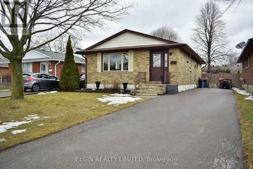 24 DYER STREET  St. Thomas, ON N5R 5K3