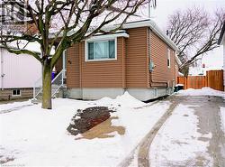 93 EAST 31ST Street Unit# Lower  Hamilton, ON L9V 3N9