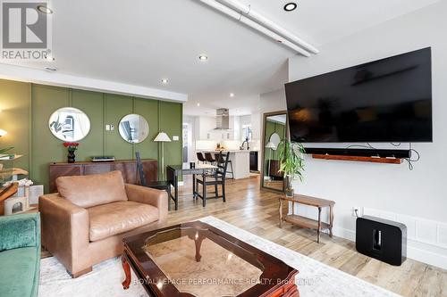 2061 Lajoie Street, Alfred And Plantagenet, ON - Indoor Photo Showing Living Room
