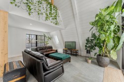 Salon - 
