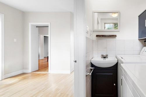 Salle d'eau - 4845 Av. Rosedale, Montréal (Côte-Des-Neiges/Notre-Dame-De-Grâce), QC - Indoor