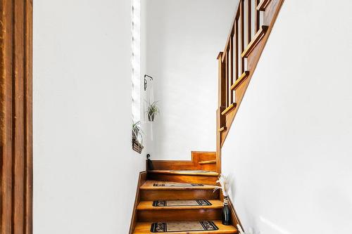 Escalier - 4845 Av. Rosedale, Montréal (Côte-Des-Neiges/Notre-Dame-De-Grâce), QC - Indoor Photo Showing Other Room