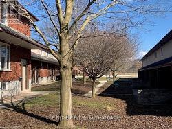 8 - 215 MCNAB STREET  Brockton, ON N0G 2V0