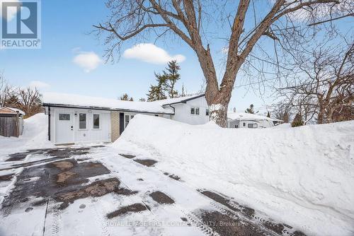 4 WALLIS STREET  Oro-Medonte, ON L0K 2G0