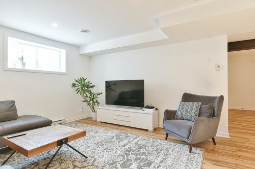 Salle familiale - 17085 Rue Du Corail, Mirabel, QC - Indoor Photo Showing Living Room